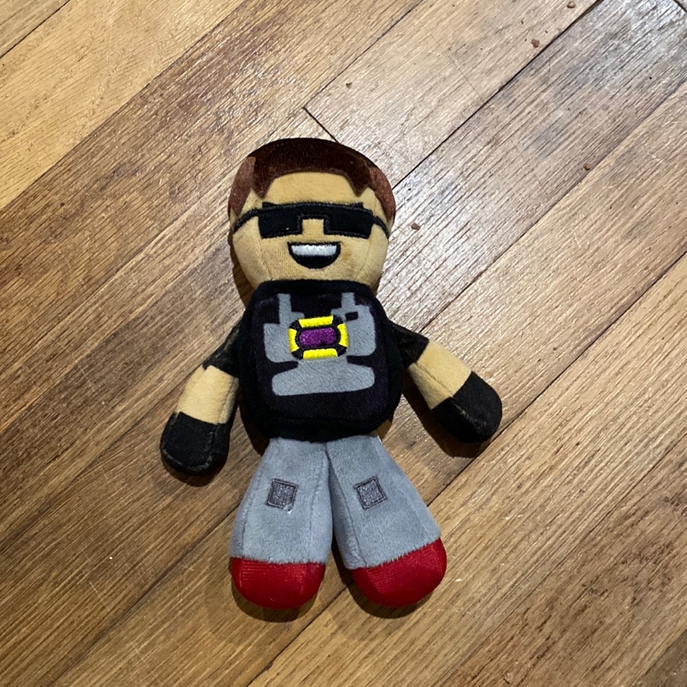 Minecraft plush toy. Approximately 8 inches tall.